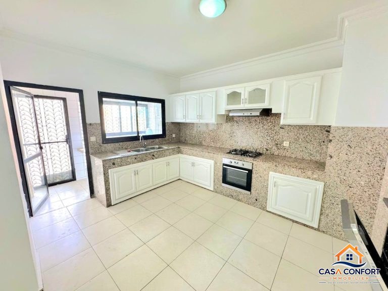 Location d&rsquo;un appartement à Racine 3 chambres Racine – Casablanca
