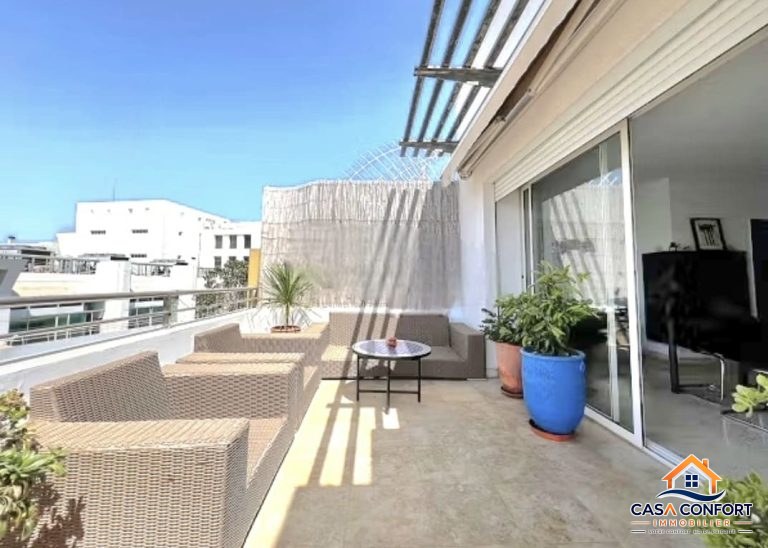 Location longue durée – Appartement 3 chambres meublé de 205 m² à Racine, Casablanca