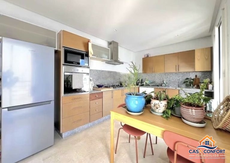 Location longue durée – Appartement 3 chambres meublé de 205 m² à Racine, Casablanca