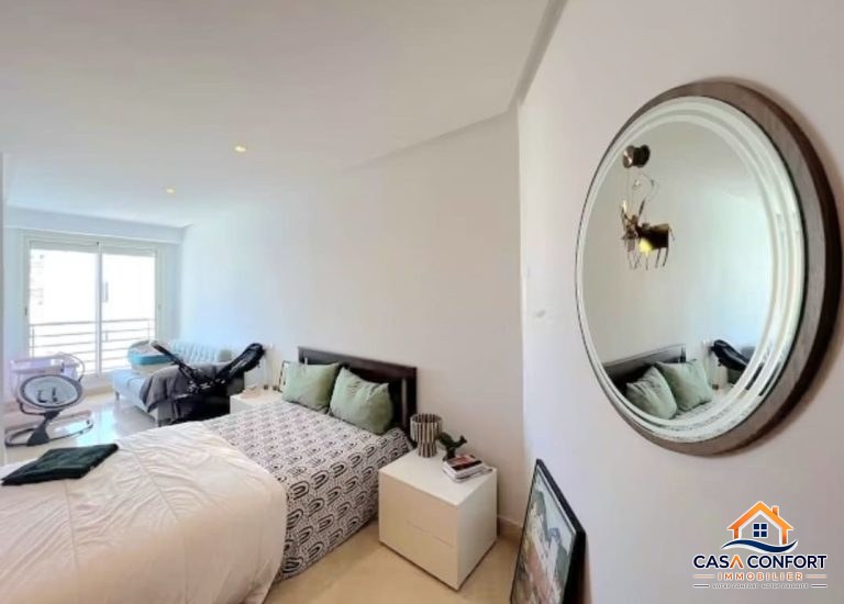 Location longue durée – Appartement 3 chambres meublé de 205 m² à Racine, Casablanca