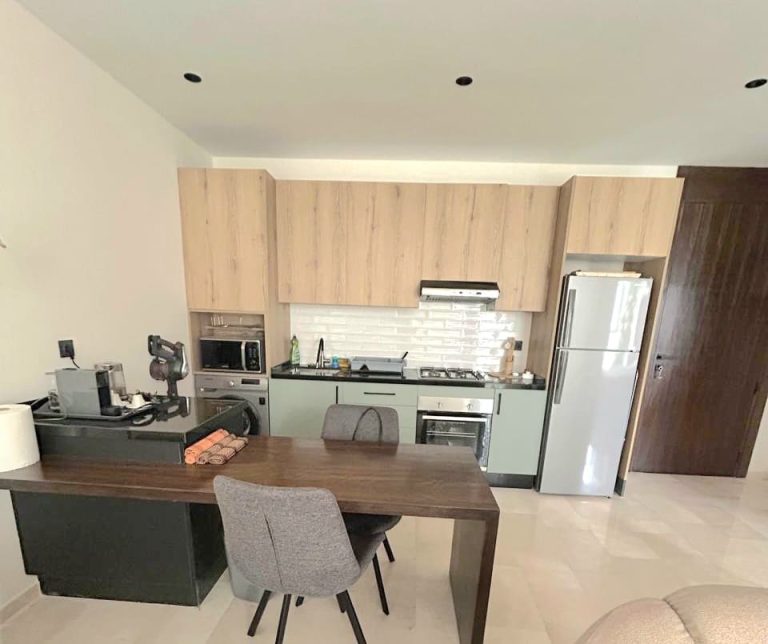 Studio Haut Standing Meublé de 52 m² à Louer – France Ville, Casablanca