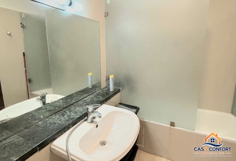 Location appartement meublé de 130 m² en résidence fermée