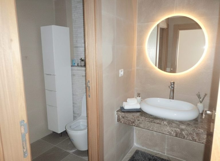 Bureau Professionnel de 107 m² à louer Non meublé Riviera, Casablanca