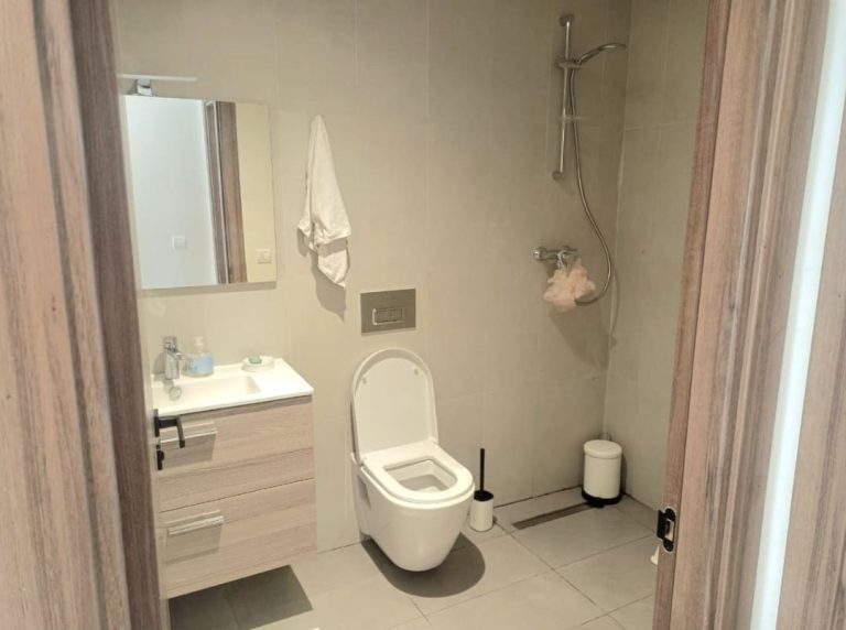 Appartement neuf haut standing de 154 m² en résidence fermée avec piscine à louer – Zenata