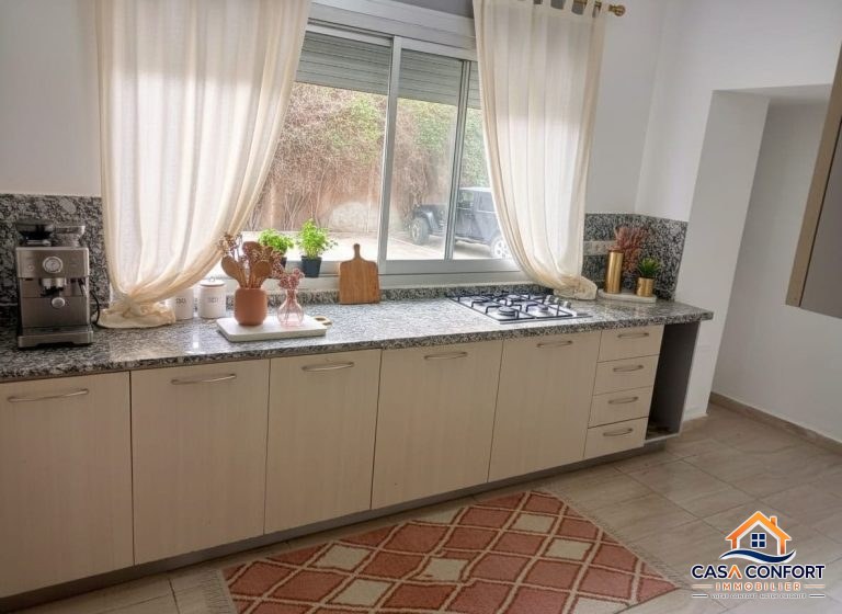 Appartement vide de standing à louer à Gauthier – Location longue durée à Casablanca