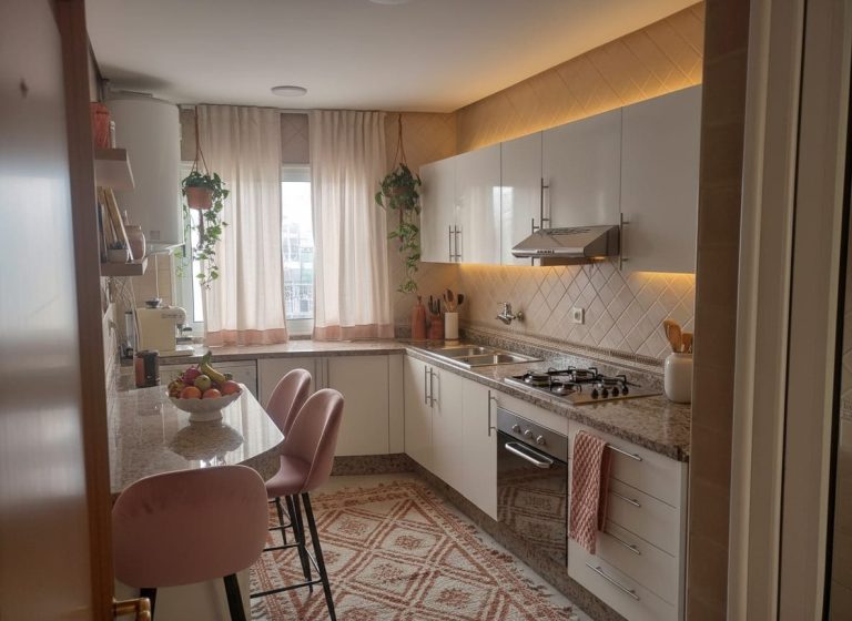 Location Appartement 3 chambres vide de 178 m² en longue durée Racine Casablanca