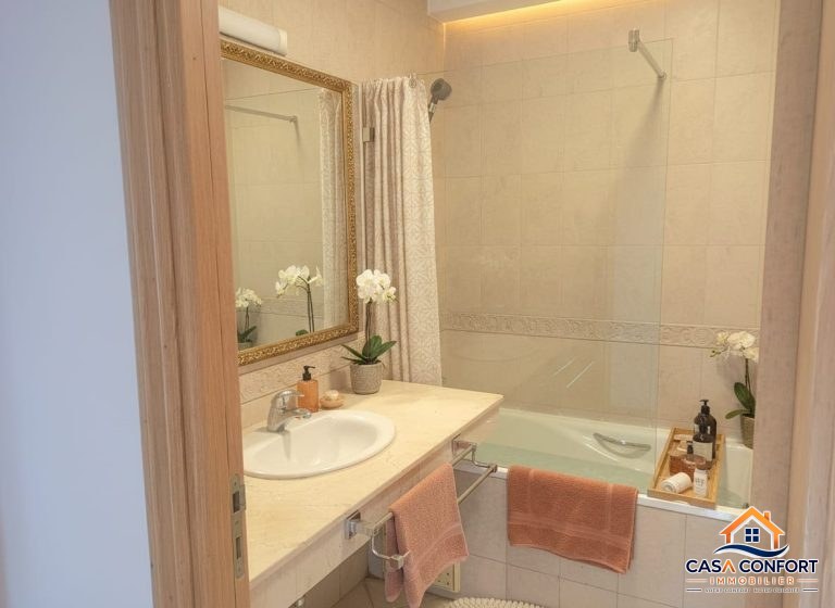 Location Appartement 3 chambres vide de 178 m² en longue durée Racine Casablanca