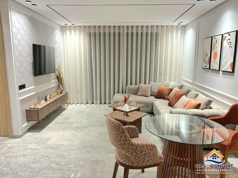 Studio neuf premium de 73 m² avec grande terrasse à louer longue durée – Les hôpitaux