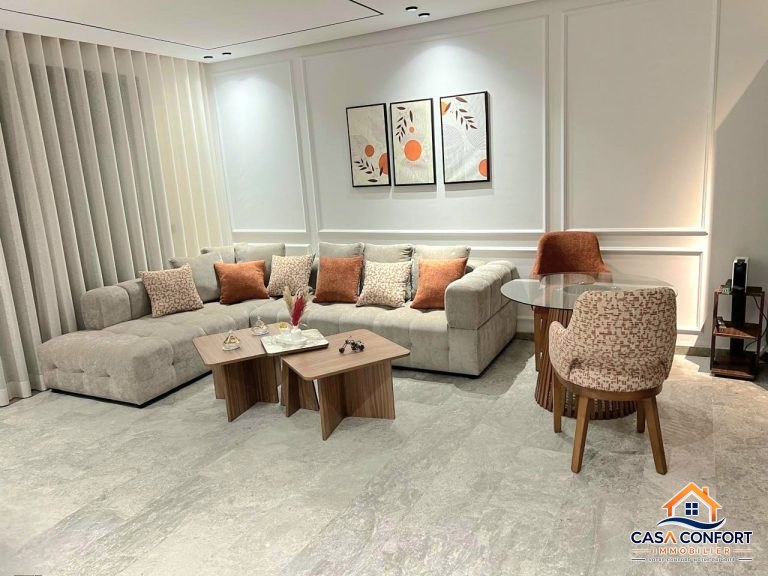 Studio neuf premium de 73 m² avec grande terrasse à louer longue durée – Les hôpitaux
