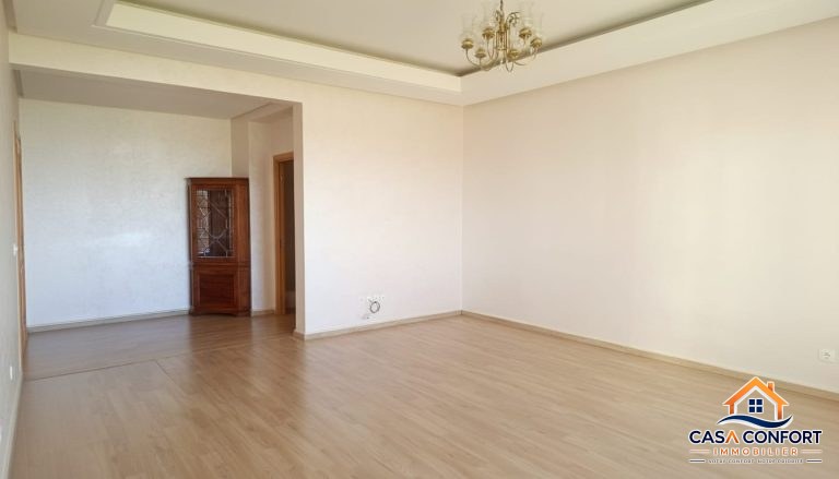 Appartement de 137 m² à louer vide – Résidence sécurisée à Ain Diab Extension, Casablanca