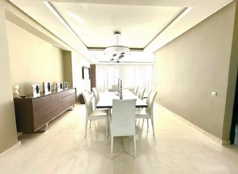 Appartement 3 chambres meublé très haut standing de 220 m² à louer à Gauthier – Casablanca