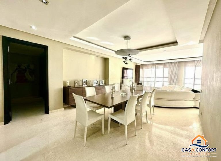 Appartement 3 chambres meublé très haut standing de 220 m² à louer à Gauthier – Casablanca