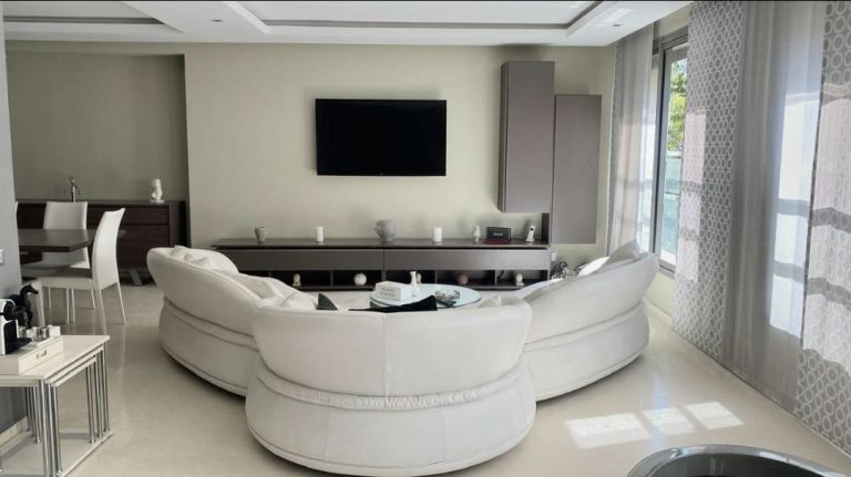 Appartement 3 chambres meublé très haut standing de 220 m² à louer à Gauthier – Casablanca