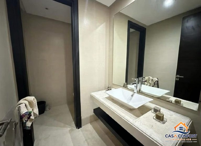 Appartement 3 chambres meublé très haut standing de 220 m² à louer à Gauthier – Casablanca