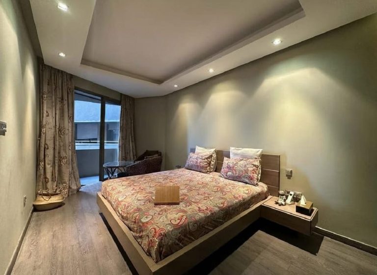 Appartement 3 chambres meublé très haut standing de 220 m² à louer à Gauthier – Casablanca