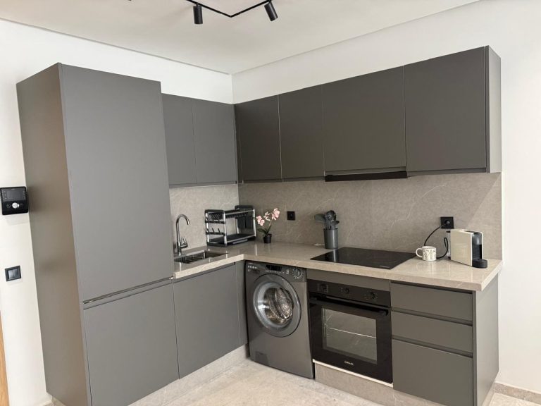 Coquet studio haut standing de 45 m² à louer meublé – Les Hôpitaux, Casablanca