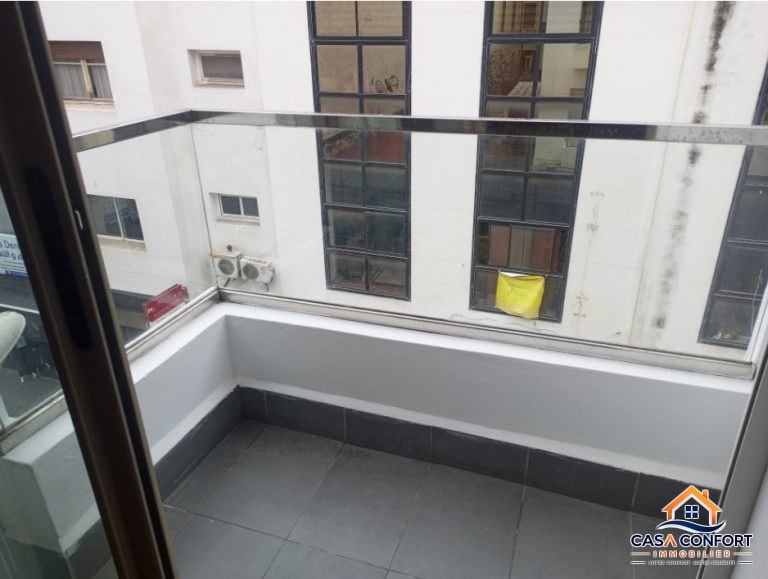 Studio meublé haut standing de 50 m² à louer longue durée à Maârif – Casablanca