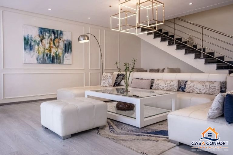 Duplex meublé d’exception de 275 m² avec jardin et vue mer à louer – Marina, Casablanca