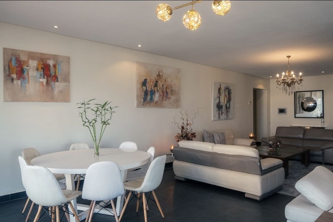 Read more about the article Appartement meublé de luxe de 202 m² avec terrasse vue mer à louer – Marina, Casablanca