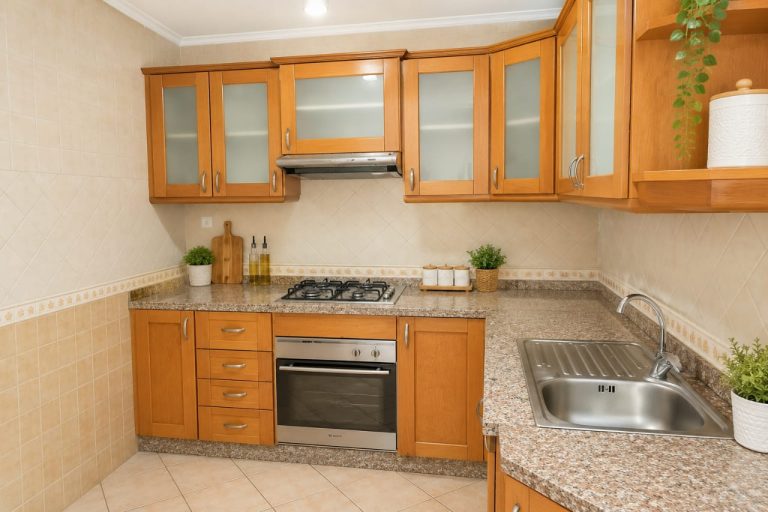 Appartement 2 chambres vide de 97 m² avec terrasse à louer à Val Fleuri à Casablanca