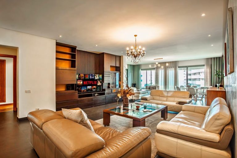 Appartement meublé de luxe de 202 m² avec terrasse vue mer à louer – Marina, Casablanca