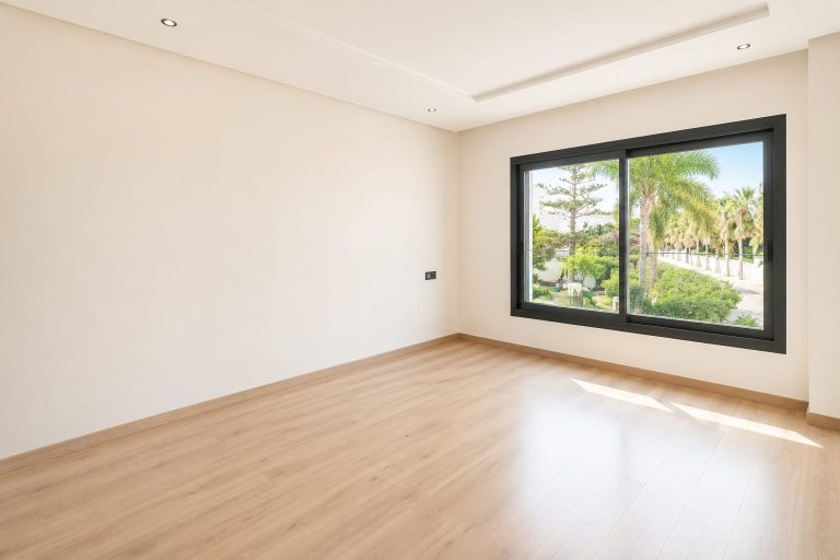 Location appartement 2 chambres vide haut standing de 85 m² à Oasis – Casablanca