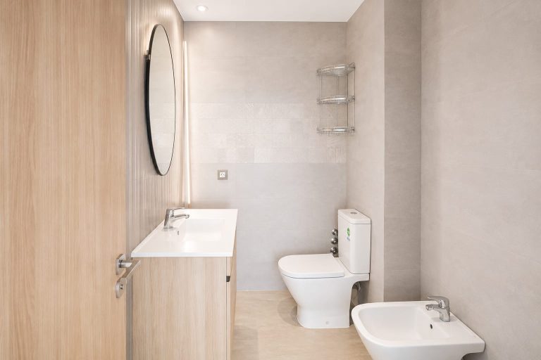 Location appartement 2 chambres vide haut standing de 85 m² à Oasis – Casablanca