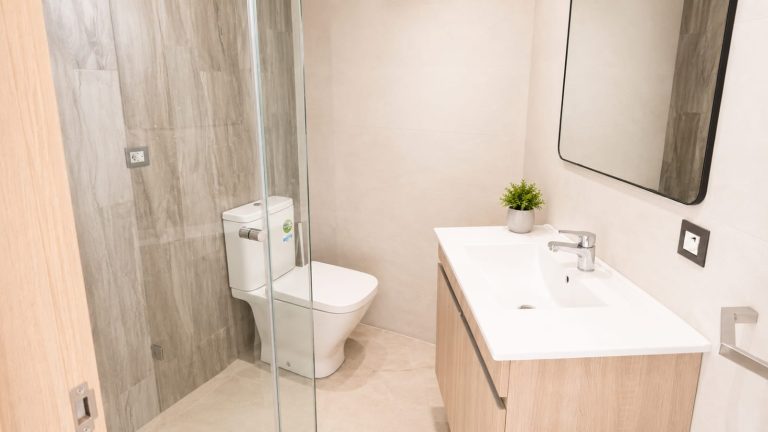 Location appartement 2 chambres vide haut standing de 85 m² à Oasis – Casablanca