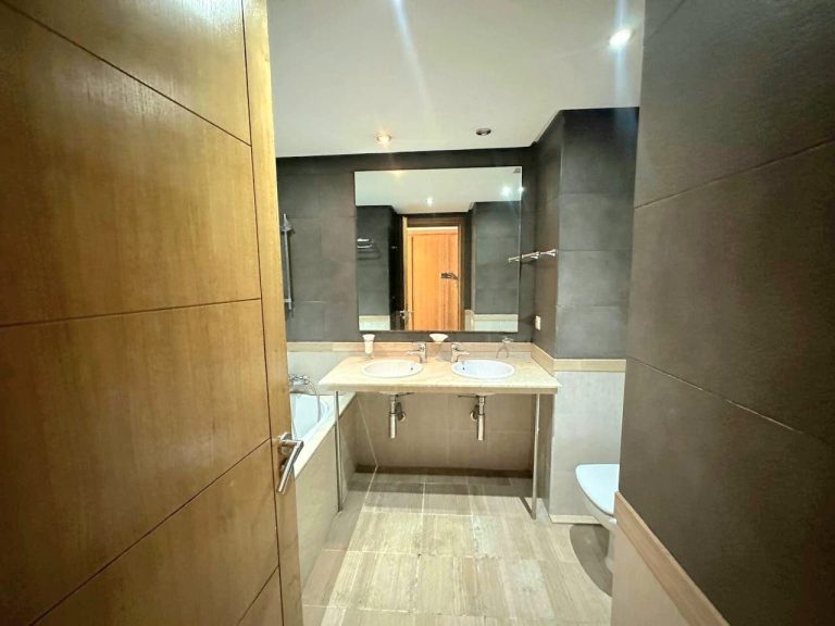 Charmant appartement 2 chambres à louer non meublé au Triangle d’Or, Casablanca