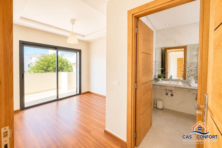 Location appartement 2 chambres vide de 80 m² avec terrasse à Ferme Bretonne – Casablanca